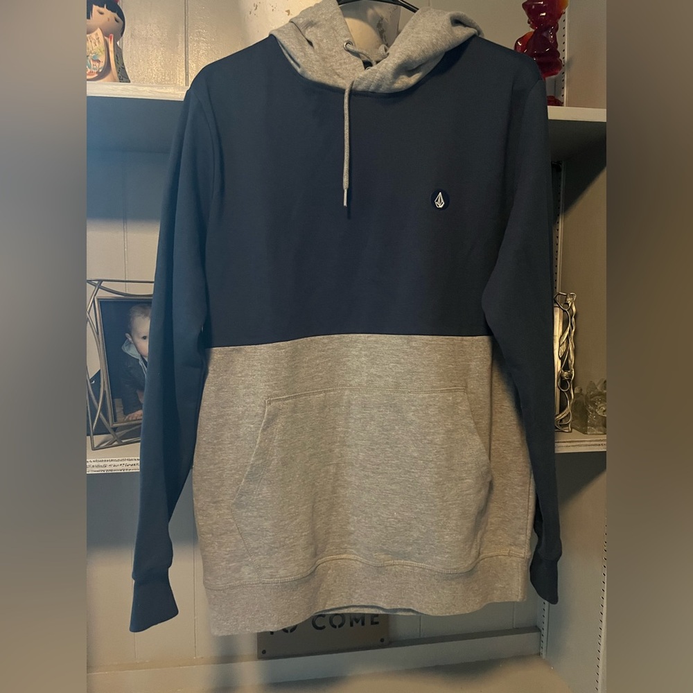 Volcom Hoodie - image 2